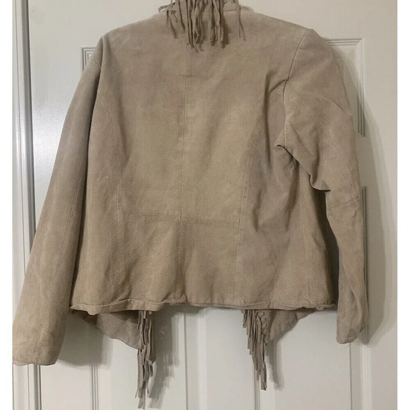 Dialogue Beige Leather Jacket with Fringe and Cropped Design - Picture 4 of 8